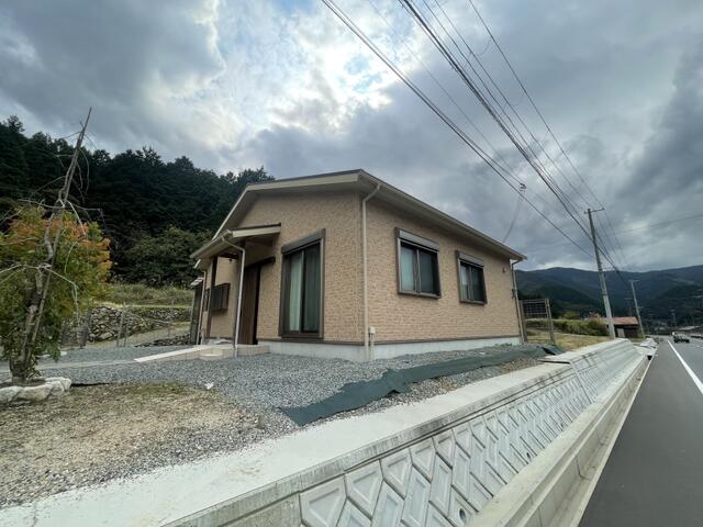 兵庫県宍粟市一宮町三方町 3LDK