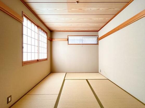 CREATOR: gd-jpeg v1.0 (using IJG JPEG v62), default quality