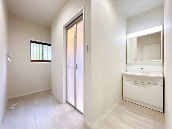 CREATOR: gd-jpeg v1.0 (using IJG JPEG v62), default quality