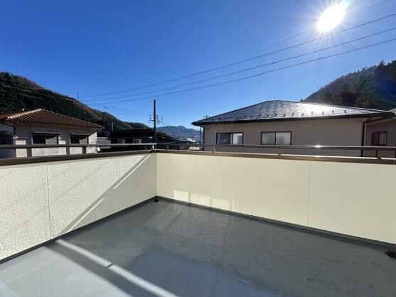 CREATOR: gd-jpeg v1.0 (using IJG JPEG v62), default quality