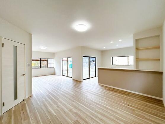 CREATOR: gd-jpeg v1.0 (using IJG JPEG v62), default quality