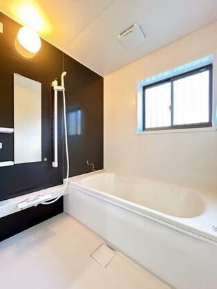 CREATOR: gd-jpeg v1.0 (using IJG JPEG v62), default quality