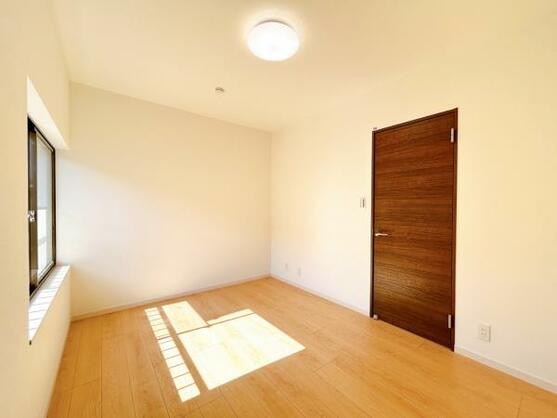 CREATOR: gd-jpeg v1.0 (using IJG JPEG v62), default quality