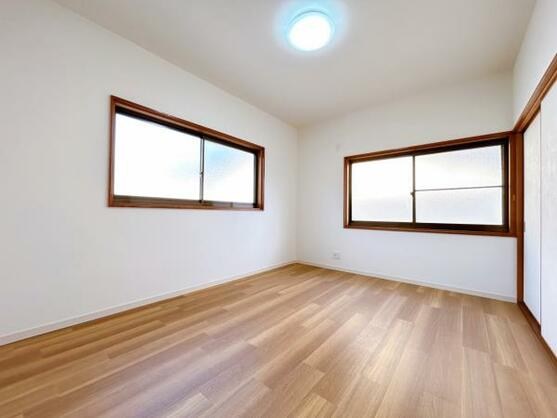 CREATOR: gd-jpeg v1.0 (using IJG JPEG v62), default quality