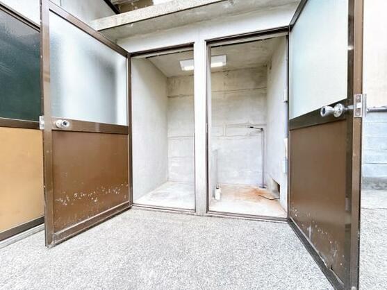 CREATOR: gd-jpeg v1.0 (using IJG JPEG v62), default quality