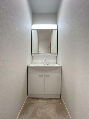 CREATOR: gd-jpeg v1.0 (using IJG JPEG v62), default quality