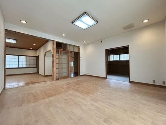 CREATOR: gd-jpeg v1.0 (using IJG JPEG v62), default quality