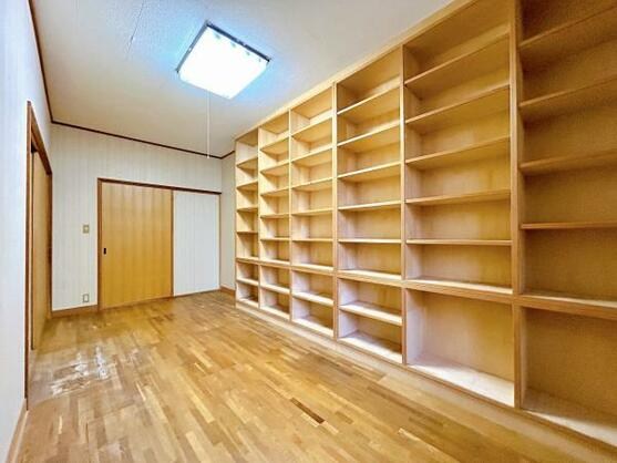 CREATOR: gd-jpeg v1.0 (using IJG JPEG v62), default quality