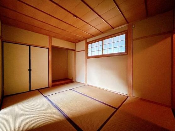 CREATOR: gd-jpeg v1.0 (using IJG JPEG v62), default quality