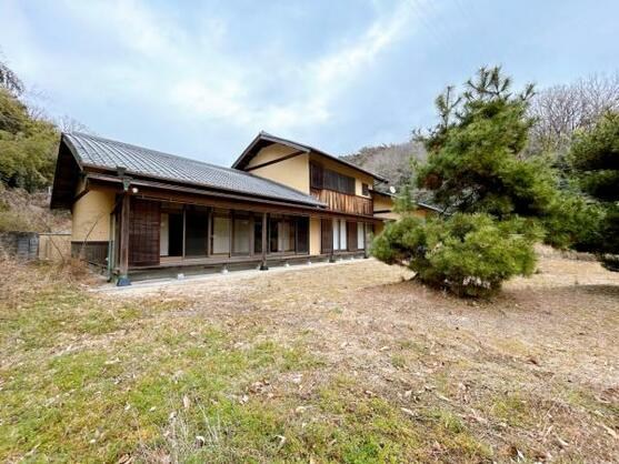 CREATOR: gd-jpeg v1.0 (using IJG JPEG v62), default quality