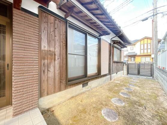 CREATOR: gd-jpeg v1.0 (using IJG JPEG v62), default quality