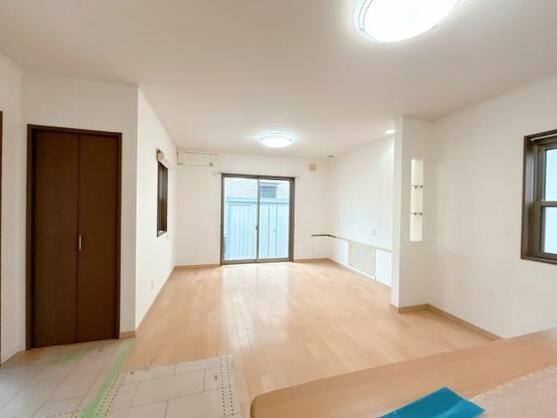 CREATOR: gd-jpeg v1.0 (using IJG JPEG v62), default quality