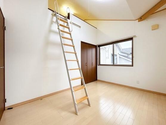 CREATOR: gd-jpeg v1.0 (using IJG JPEG v62), default quality