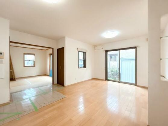 CREATOR: gd-jpeg v1.0 (using IJG JPEG v62), default quality