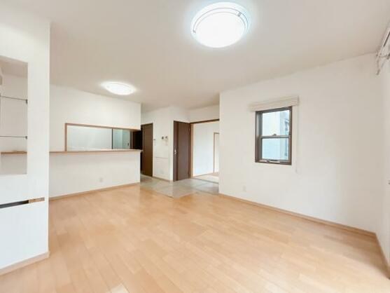 CREATOR: gd-jpeg v1.0 (using IJG JPEG v62), default quality