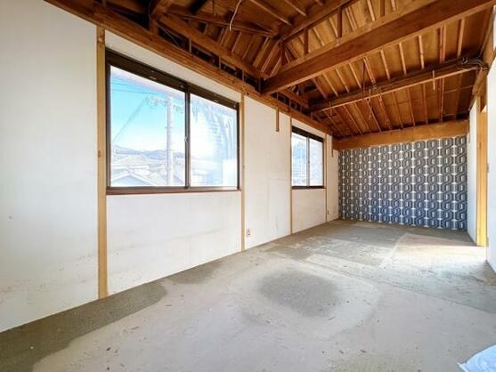 CREATOR: gd-jpeg v1.0 (using IJG JPEG v62), default quality