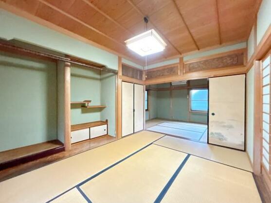 CREATOR: gd-jpeg v1.0 (using IJG JPEG v62), default quality