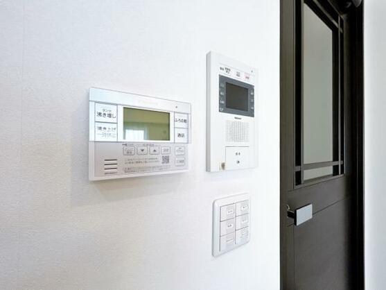 CREATOR: gd-jpeg v1.0 (using IJG JPEG v62), default quality