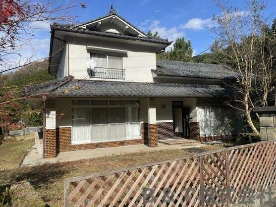 CREATOR: gd-jpeg v1.0 (using IJG JPEG v62), quality = 85