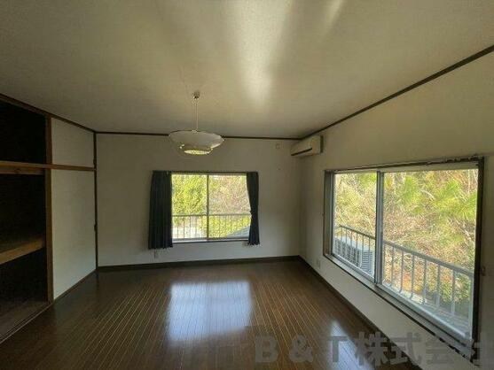 CREATOR: gd-jpeg v1.0 (using IJG JPEG v62), quality = 85