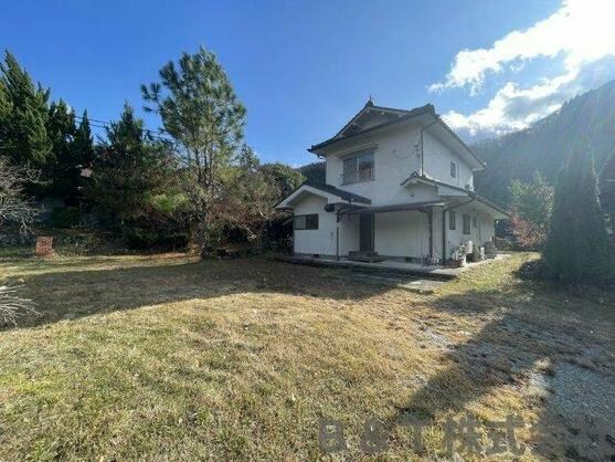 CREATOR: gd-jpeg v1.0 (using IJG JPEG v62), quality = 85