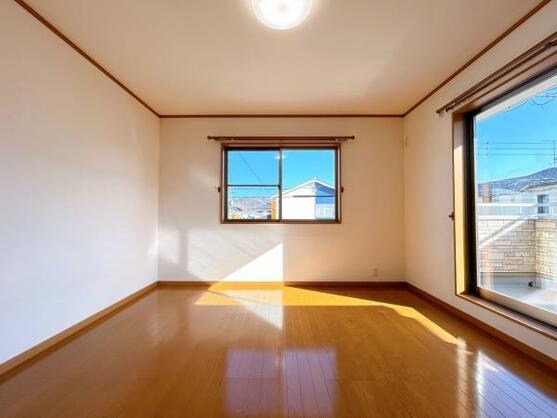 CREATOR: gd-jpeg v1.0 (using IJG JPEG v62), default quality