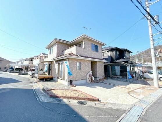 CREATOR: gd-jpeg v1.0 (using IJG JPEG v62), default quality