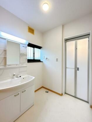 CREATOR: gd-jpeg v1.0 (using IJG JPEG v62), default quality