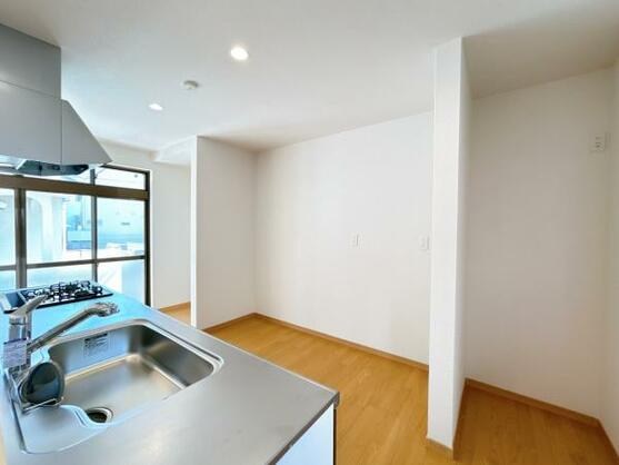 CREATOR: gd-jpeg v1.0 (using IJG JPEG v62), default quality