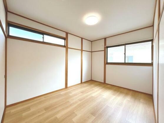 CREATOR: gd-jpeg v1.0 (using IJG JPEG v62), default quality