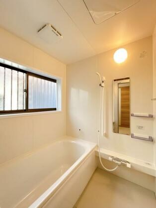 CREATOR: gd-jpeg v1.0 (using IJG JPEG v62), default quality