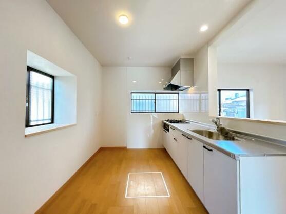 CREATOR: gd-jpeg v1.0 (using IJG JPEG v62), default quality