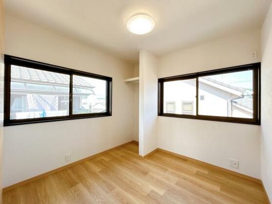 CREATOR: gd-jpeg v1.0 (using IJG JPEG v62), default quality