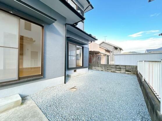 CREATOR: gd-jpeg v1.0 (using IJG JPEG v62), default quality