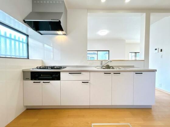 CREATOR: gd-jpeg v1.0 (using IJG JPEG v62), default quality