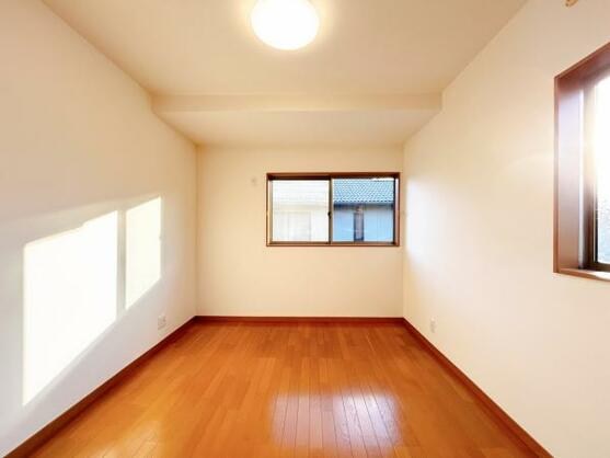 CREATOR: gd-jpeg v1.0 (using IJG JPEG v62), default quality