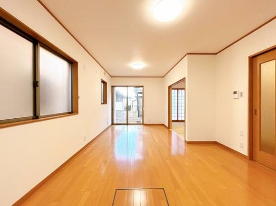 CREATOR: gd-jpeg v1.0 (using IJG JPEG v62), default quality