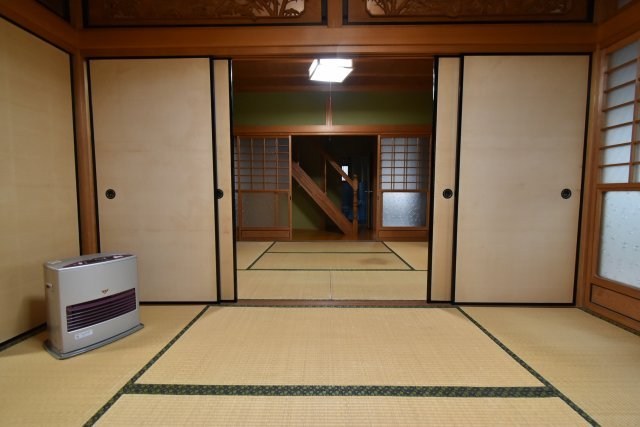 CREATOR: gd-jpeg v1.0 (using IJG JPEG v62), quality = 85