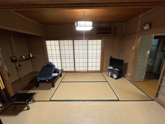 CREATOR: gd-jpeg v1.0 (using IJG JPEG v62), quality = 85