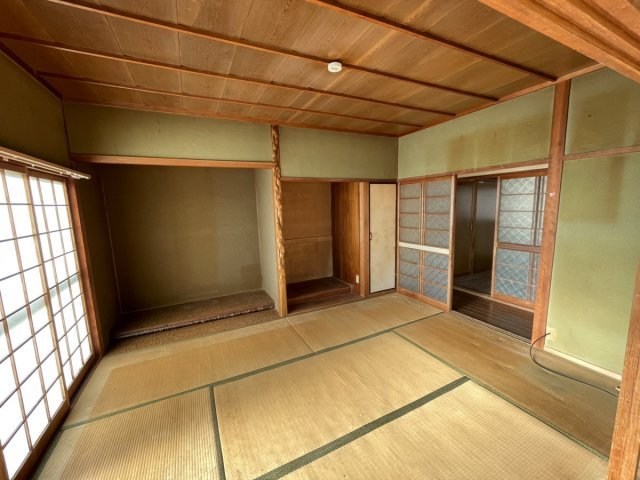 CREATOR: gd-jpeg v1.0 (using IJG JPEG v62), quality = 85