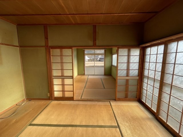 CREATOR: gd-jpeg v1.0 (using IJG JPEG v62), quality = 85