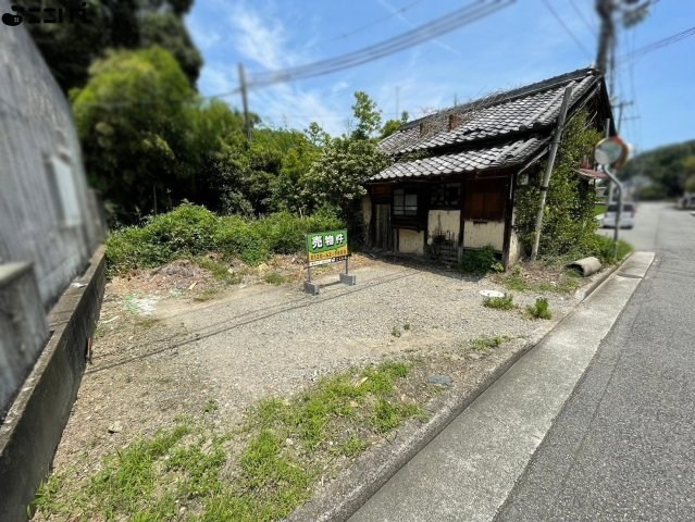 CREATOR: gd-jpeg v1.0 (using IJG JPEG v62), quality = 85