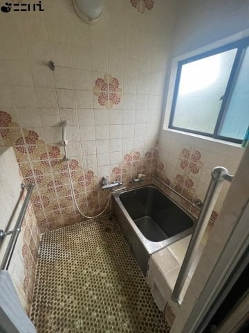 CREATOR: gd-jpeg v1.0 (using IJG JPEG v62), quality = 85