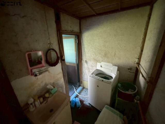 CREATOR: gd-jpeg v1.0 (using IJG JPEG v62), quality = 85