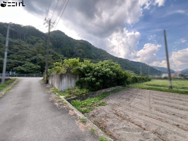 CREATOR: gd-jpeg v1.0 (using IJG JPEG v62), quality = 85