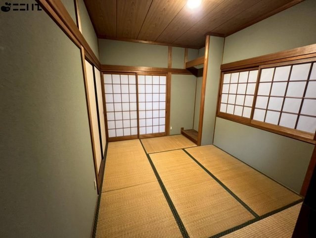 CREATOR: gd-jpeg v1.0 (using IJG JPEG v62), quality = 85