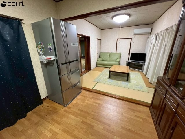 CREATOR: gd-jpeg v1.0 (using IJG JPEG v62), quality = 85