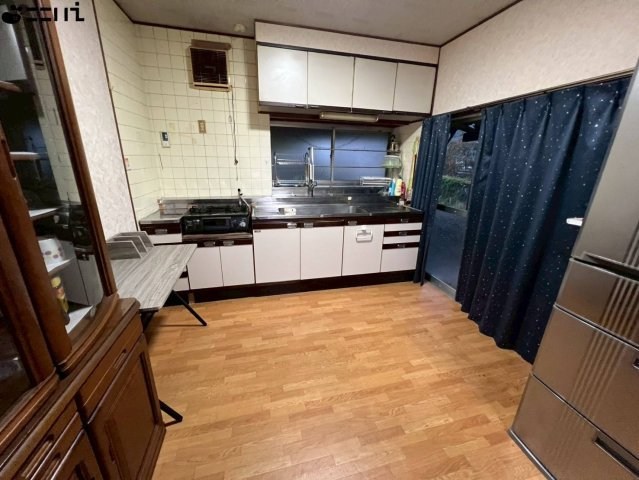 CREATOR: gd-jpeg v1.0 (using IJG JPEG v62), quality = 85