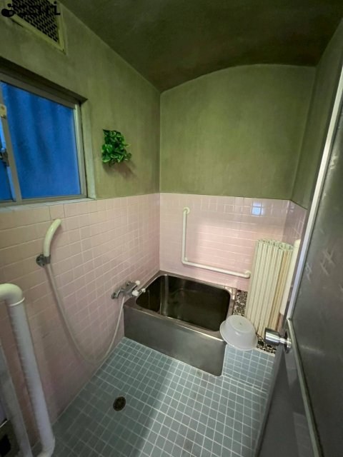 CREATOR: gd-jpeg v1.0 (using IJG JPEG v62), quality = 85