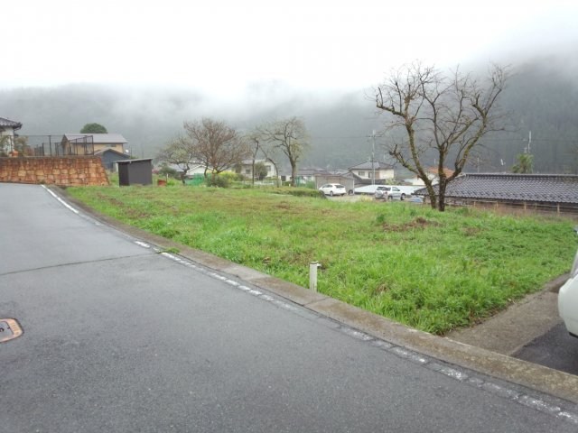 CREATOR: gd-jpeg v1.0 (using IJG JPEG v62), quality = 85